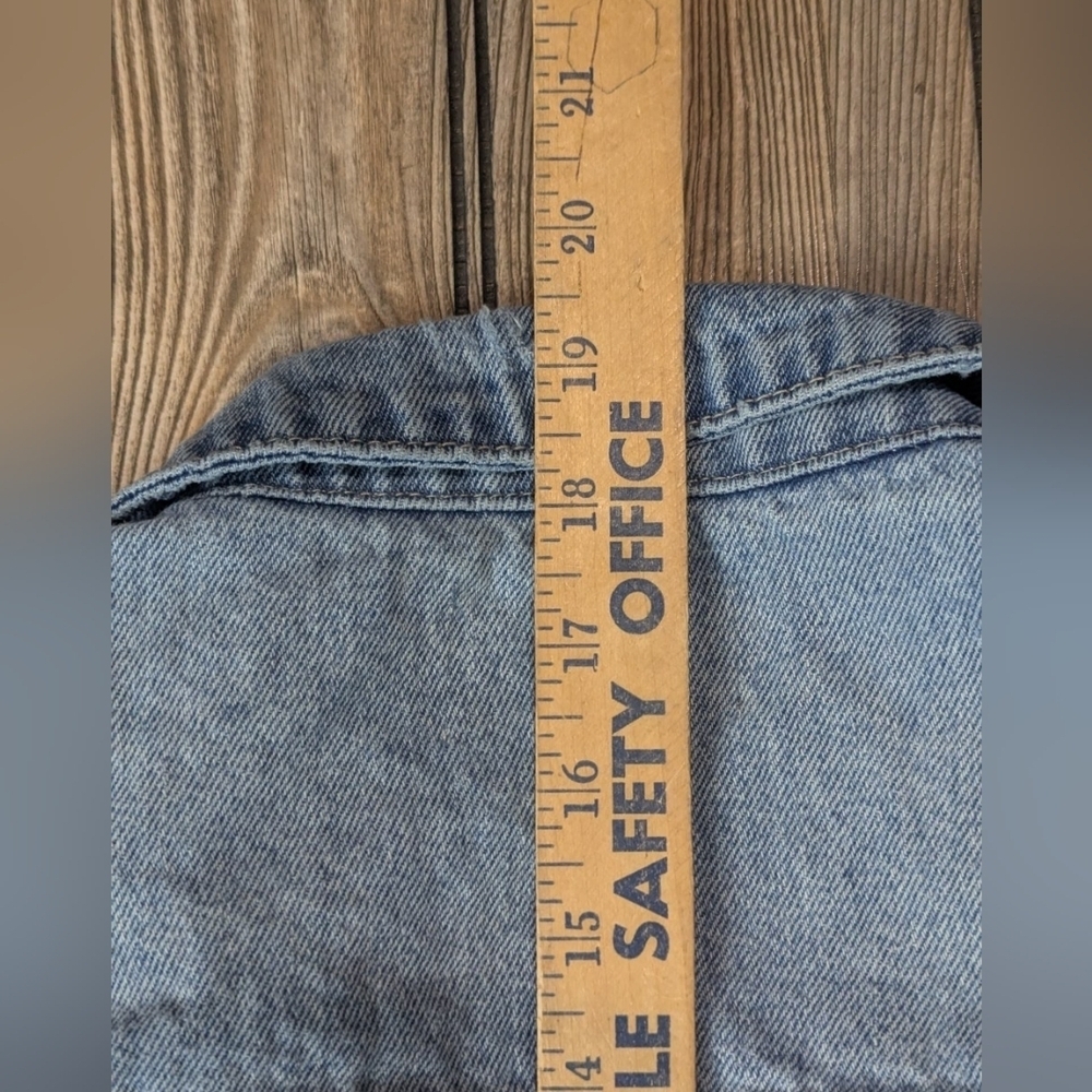 KanCan Denim Jacket Size Small Distressed - Picture 10 of 11